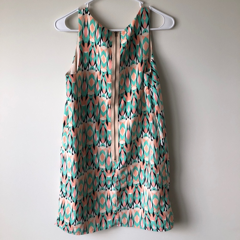 Rad Pattern Dress - Picture 5 of 6